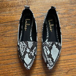Lulus Emmy Natural Snake Pointed Loafers